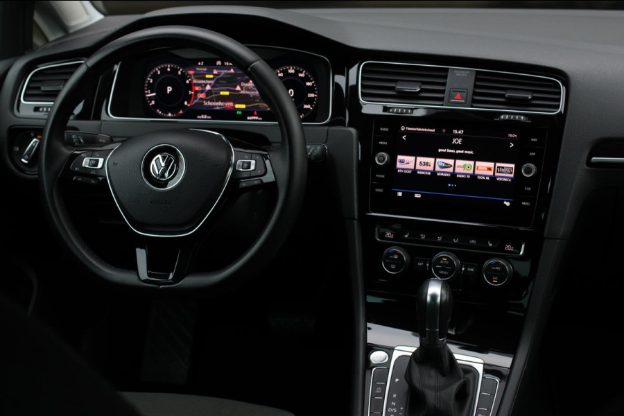 Volkswagen Golf 1.4 TSI Highline R-Line *Virtual*DSG*Massage*Led*