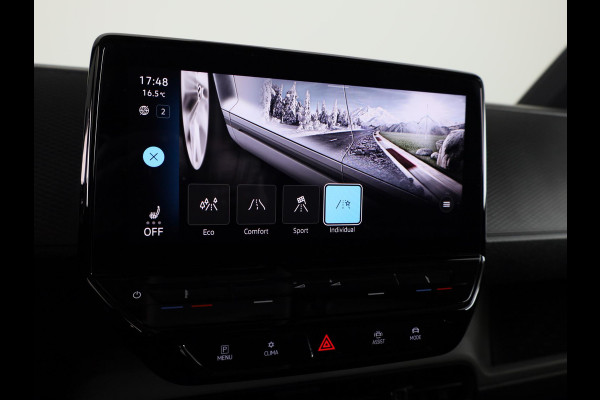 Volkswagen ID. Buzz Cargo 77 kWh 204PK | Navigatie | Trekhaak | Verwarmde voorruit |