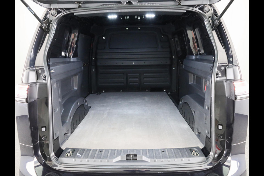 Volkswagen ID. Buzz Cargo 77 kWh 204PK | Navigatie | Trekhaak | Verwarmde voorruit |