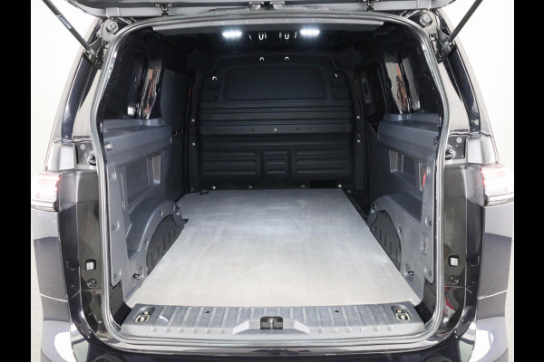 Volkswagen ID. Buzz Cargo 77 kWh 204PK | Navigatie | Trekhaak | Verwarmde voorruit |