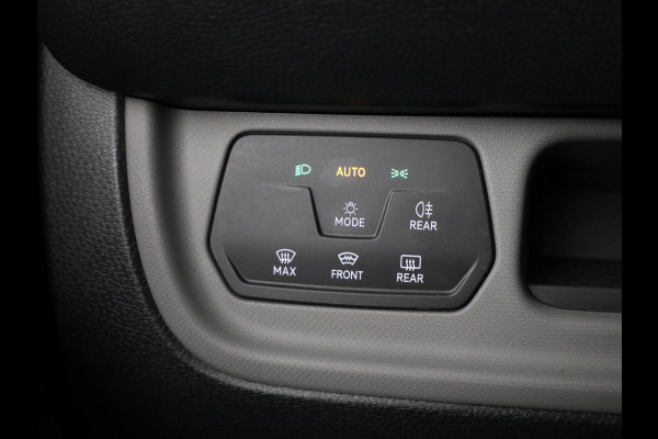 Volkswagen ID. Buzz Cargo 77 kWh 204PK | Navigatie | Trekhaak | Verwarmde voorruit |