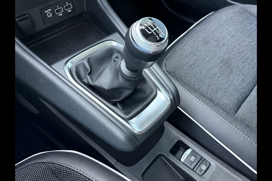 Renault Captur BWJ 2021 | 1.0 TCe 100PK Intens | PANO SCHUIFDAK | 360 CAMERA | CLIMA | NAVI | CARPLAY | LEDER/STOF |