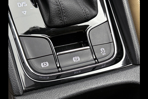 Škoda Kodiaq 1.5 TSI Ambition Business AANBIEDING!!! (NL-auto, Dealer OnderH, Trekhaak, Carplay, StoelV V+A, Navi, PDC, Crui, Etc)