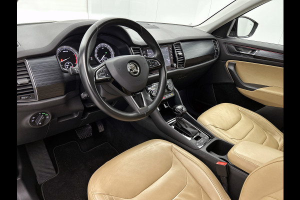 Škoda Kodiaq 1.5 TSI Ambition Business AANBIEDING!!! (NL-auto, Dealer OnderH, Trekhaak, Carplay, StoelV V+A, Navi, PDC, Crui, Etc)