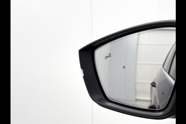 Škoda Kodiaq 1.5 TSI Ambition Business AANBIEDING!!! (NL-auto, Dealer OnderH, Trekhaak, Carplay, StoelV V+A, Navi, PDC, Crui, Etc)