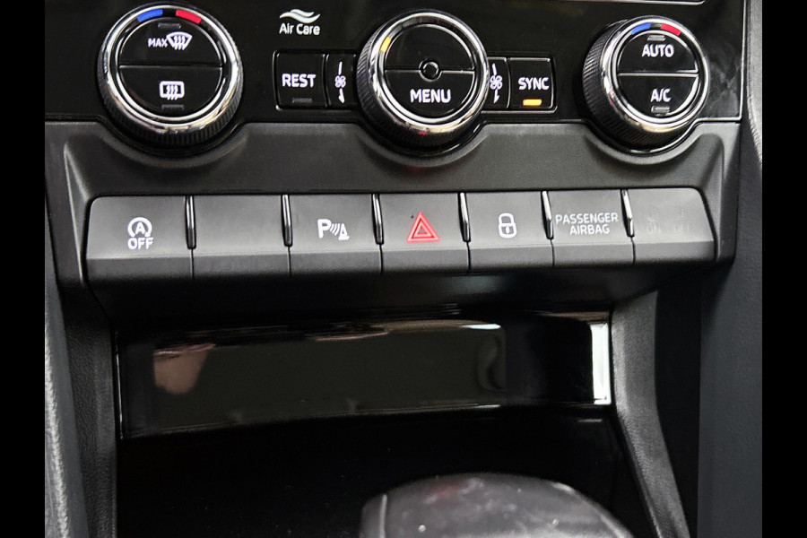 Škoda Kodiaq 1.5 TSI Ambition Business AANBIEDING!!! (NL-auto, Dealer OnderH, Trekhaak, Carplay, StoelV V+A, Navi, PDC, Crui, Etc)