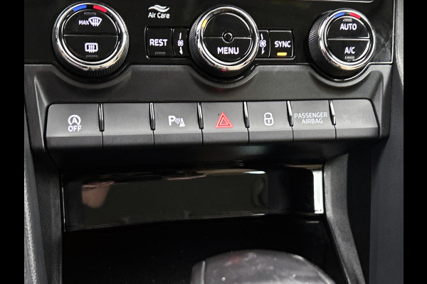 Škoda Kodiaq 1.5 TSI Ambition Business AANBIEDING!!! (NL-auto, Dealer OnderH, Trekhaak, Carplay, StoelV V+A, Navi, PDC, Crui, Etc)