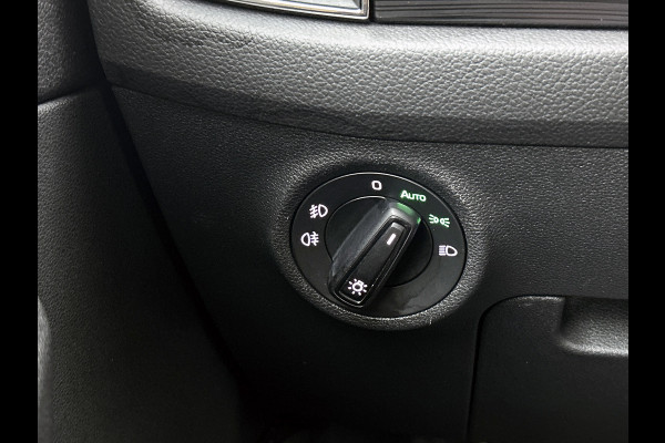 Škoda Kodiaq 1.5 TSI Ambition Business AANBIEDING!!! (NL-auto, Dealer OnderH, Trekhaak, Carplay, StoelV V+A, Navi, PDC, Crui, Etc)