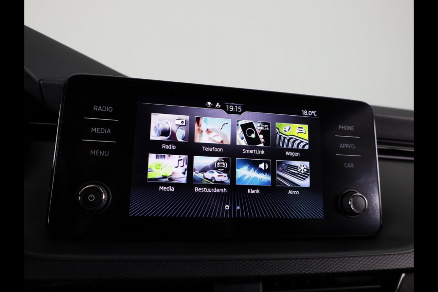 Škoda SCALA 1.0 TSI Ambition 110 pk | Navigatie via App | Parkeersensoren achter | LED koplampen | Apple Carplay/Android Auto |