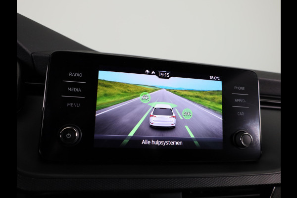 Škoda SCALA 1.0 TSI Ambition 110 pk | Navigatie via App | Parkeersensoren achter | LED koplampen | Apple Carplay/Android Auto |