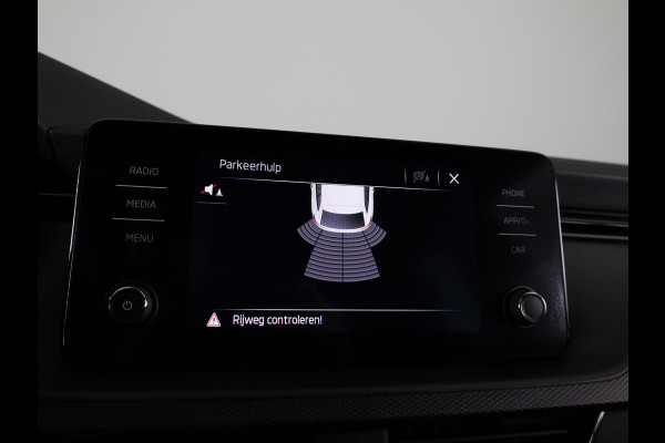 Škoda SCALA 1.0 TSI Ambition 110 pk | Navigatie via App | Parkeersensoren achter | LED koplampen | Apple Carplay/Android Auto |