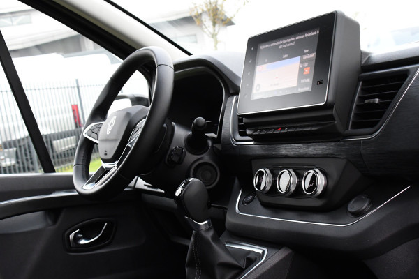 Renault Trafic 2.0 170 L2H1 DC Black Edition Extra Cruise, Camera, Carplay, LED, 170pk, Stoelverwarming, 2 x Schuifdeur, NAVI, Automaat, Clima, Uniek!