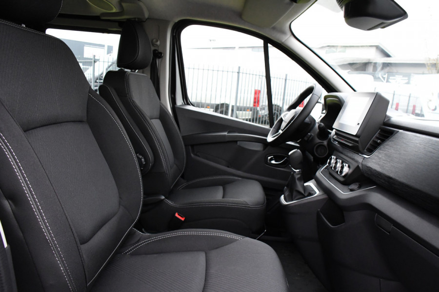 Renault Trafic 2.0 170 L2H1 DC Black Edition Extra Cruise, Camera, Carplay, LED, 170pk, Stoelverwarming, 2 x Schuifdeur, NAVI, Automaat, Clima, Uniek!