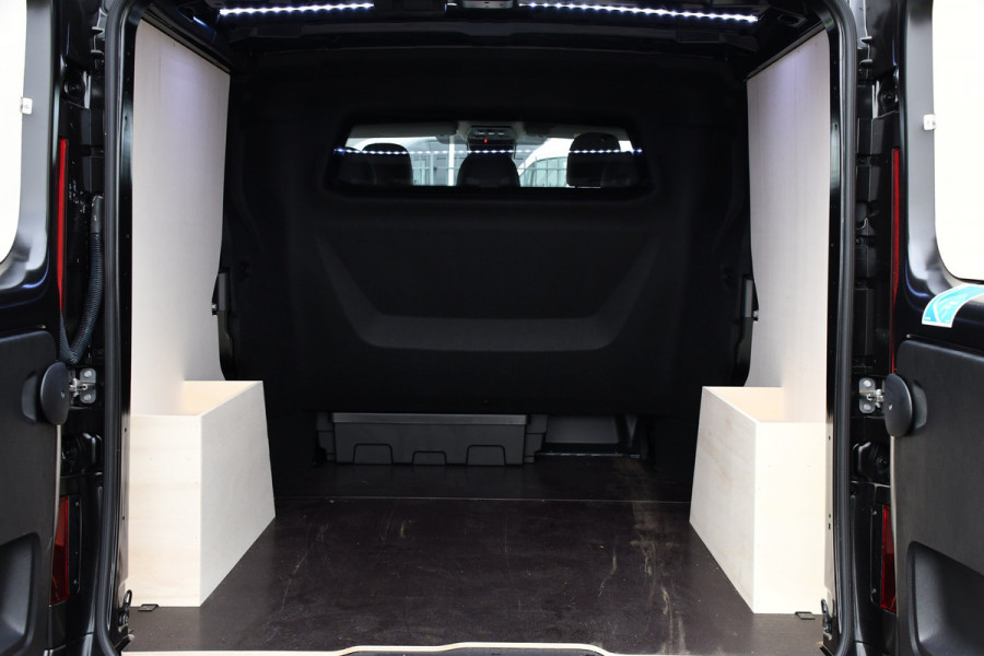 Renault Trafic 2.0 170 L2H1 DC Black Edition Extra Cruise, Camera, Carplay, LED, 170pk, Stoelverwarming, 2 x Schuifdeur, NAVI, Automaat, Clima, Uniek!