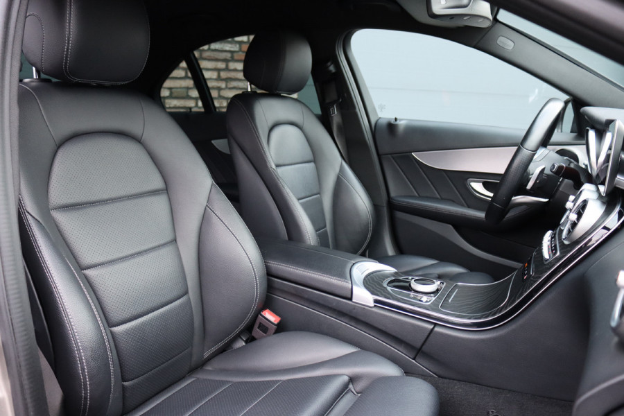 Mercedes-Benz C-Klasse 180 Business Solution AMG | Camera | Leder | High Performance LED | Stoelverwarming | 18'' inch | Inparkeerpakket |