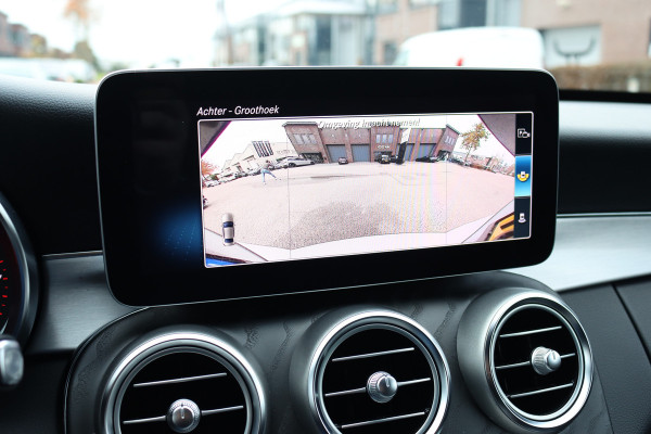 Mercedes-Benz C-Klasse 180 Business Solution AMG | Camera | Leder | High Performance LED | Stoelverwarming | 18'' inch | Inparkeerpakket |