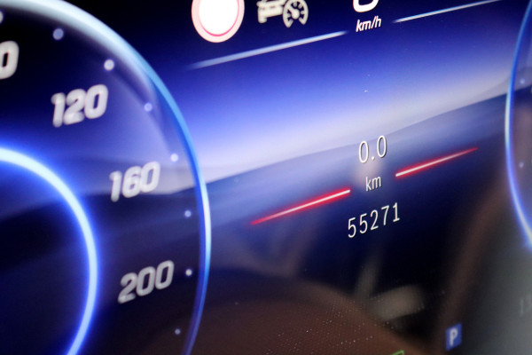Mercedes-Benz EQE 350 Premium+ AMG Line 91 kWh | Airmatic | Achterasbesturing | Distronic+ | Burmester | Massage | Stoelventilatie | HUD | Digital light | Augmented Reality |