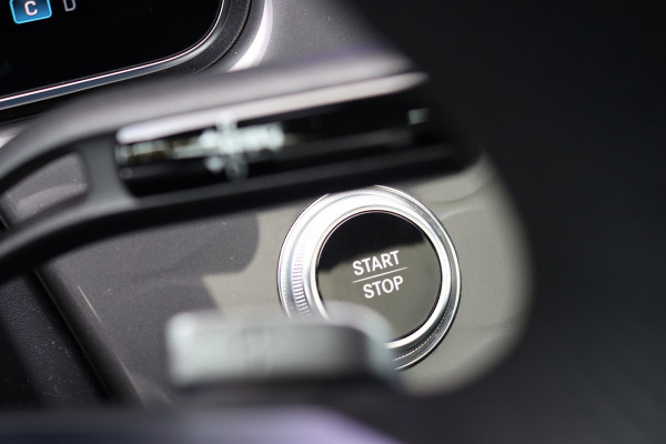 Mercedes-Benz EQE 350 Premium+ AMG Line 91 kWh | Airmatic | Achterasbesturing | Distronic+ | Burmester | Massage | Stoelventilatie | HUD | Digital light | Augmented Reality |