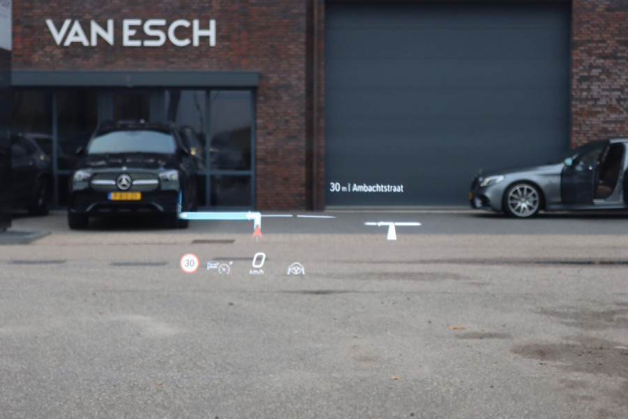 Mercedes-Benz EQE 350 Premium+ AMG Line 91 kWh | Airmatic | Achterasbesturing | Distronic+ | Burmester | Massage | Stoelventilatie | HUD | Digital light | Augmented Reality |