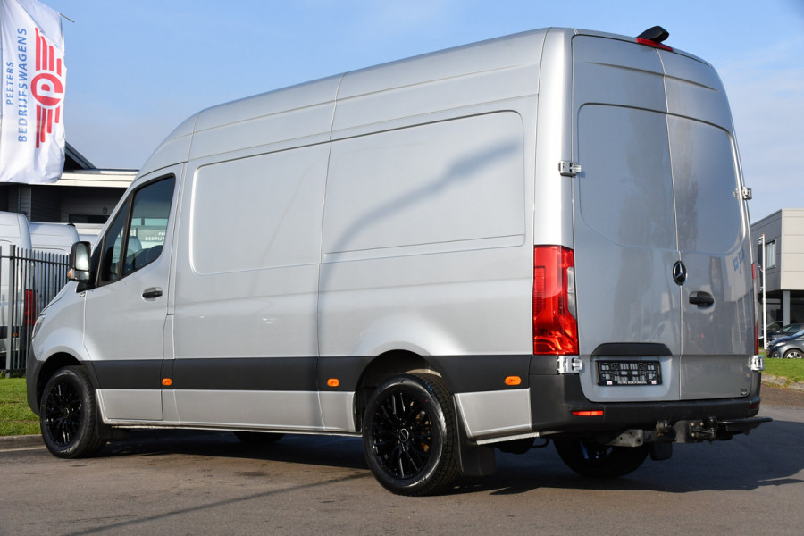 Mercedes-Benz Sprinter 319 1.9 CDI L2H2 RWD PB Edition Camera, Cruise, Carplay, 190pk, LED, 3500kg Trekhaak, Stoelverwarming, Multimedia, Uniek!