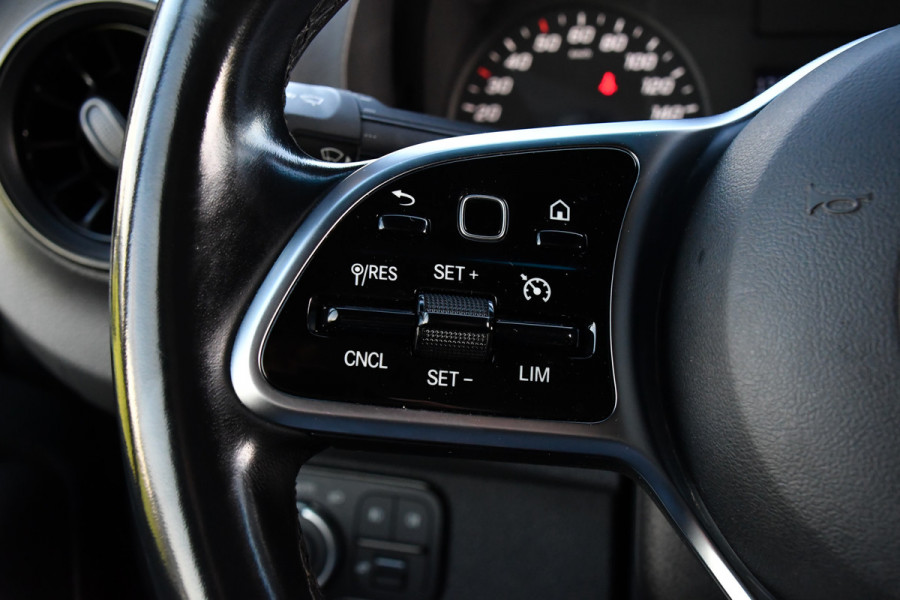 Mercedes-Benz Sprinter 319 1.9 CDI L2H2 RWD PB Edition Camera, Cruise, Carplay, 190pk, LED, 3500kg Trekhaak, Stoelverwarming, Multimedia, Uniek!
