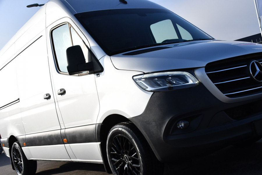 Mercedes-Benz Sprinter 319 1.9 CDI L2H2 RWD PB Edition Camera, Cruise, Carplay, 190pk, LED, 3500kg Trekhaak, Stoelverwarming, Multimedia, Uniek!