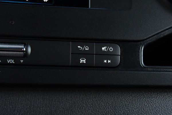 Mercedes-Benz Sprinter 319 1.9 CDI L2H2 RWD PB Edition Camera, Cruise, Carplay, 190pk, LED, 3500kg Trekhaak, Stoelverwarming, Multimedia, Uniek!