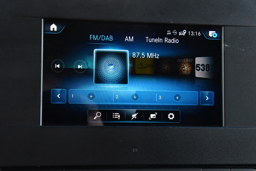 Mercedes-Benz Sprinter 319 1.9 CDI L2H2 RWD PB Edition Camera, Cruise, Carplay, 190pk, LED, 3500kg Trekhaak, Stoelverwarming, Multimedia, Uniek!