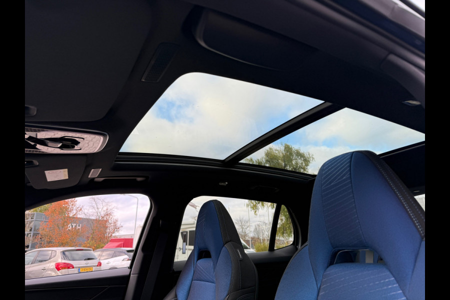 Lynk & Co 01 1.5 PLUG-IN HYBRID (PHEV) 261PK 6.6KW LADEN ZWARTE HEMEL/STUURWIELVERWARMING AUTOMAAT (RIJKLAARPRIJS)