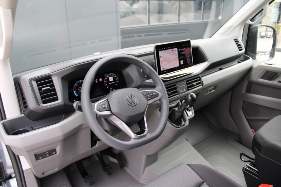 Volkswagen Crafter 30 2.0 TDI L3H3 140pk - Navigatie - DAB - Geveerde Stoel - Camera - Carplay - Rijklaar