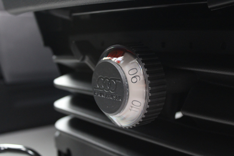 Volkswagen Crafter 30 2.0 TDI L3H3 140pk - Navigatie - DAB - Geveerde Stoel - Camera - Carplay - Rijklaar