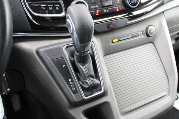 Ford Transit Custom 320 2.0 TDCI L1H1 Tourneo 170pk - Automaat - Leder - ACC - 1+1 stoelopstelling - Bi-Xenon -Stoelverwarming - Rijklaar