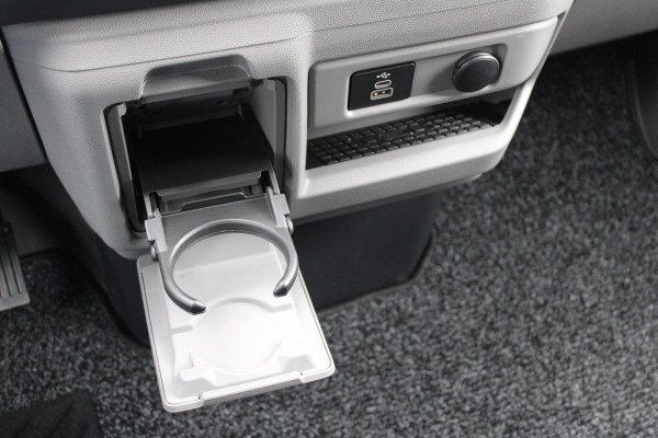 Ford Transit Custom 320 2.0 TDCI L2H1 Limited 170pk - 5 jaar Garantie - 2x Schuif - Stoel/Stuurverwarming - ACC - Sidebars - AGR Stoel - Opvouwbare