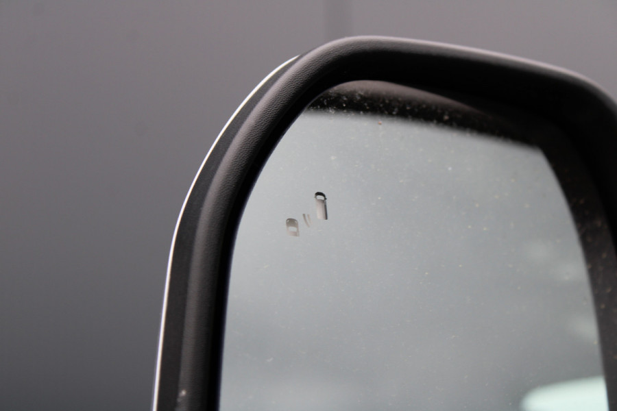 Ford Transit Custom 320 2.0 TDCI L2H1 Limited 170pk - 5 jaar Garantie - 2x Schuif - Stoel/Stuurverwarming - ACC - Sidebars - AGR Stoel - Opvouwbare