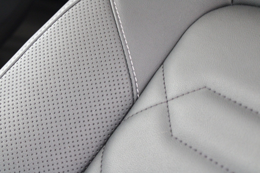 Ford Tourneo Custom 320 2.0 TDCI L2H1 Titanium X DC 170pk - Adaptive Cruise - LED - Blind Spot - Leder - Navigatie - 360 Camera - Trekhaak -