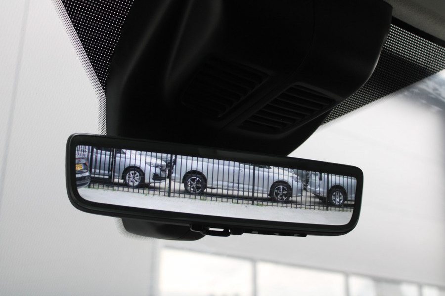 Ford Transit 350 2.0 TDCI L3H2 Limited 165pk - LUCHTVERING - ACC - Blind Spot - 360 camera - Navigatie - Stoel-Stuurverwarming - Trekhaak - R