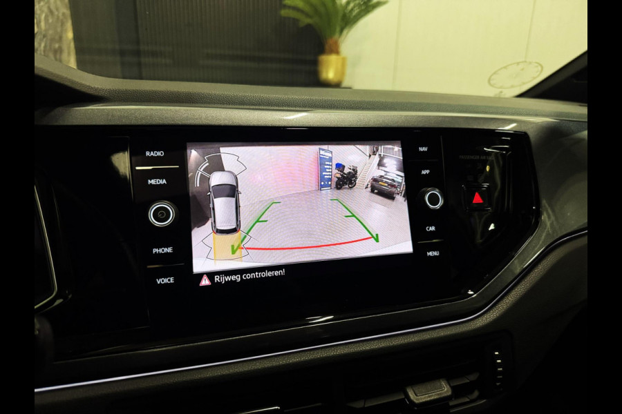 Volkswagen Polo 2.0 TSI GTI|PANO|KEYLESS|BLIND SPOT|BOMVOL