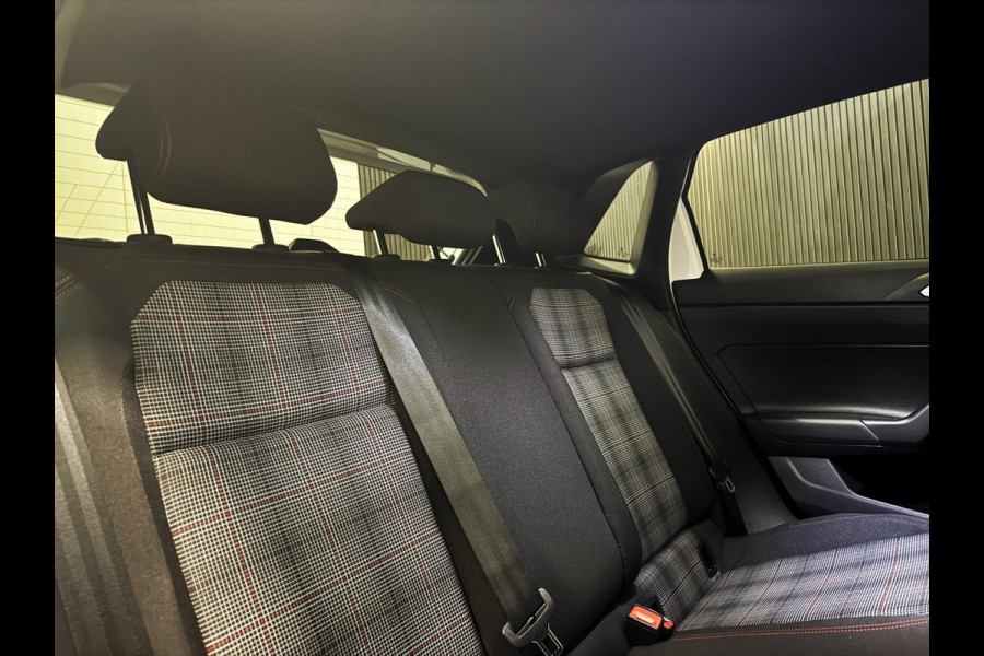 Volkswagen Polo 2.0 TSI GTI|PANO|KEYLESS|BLIND SPOT|BOMVOL