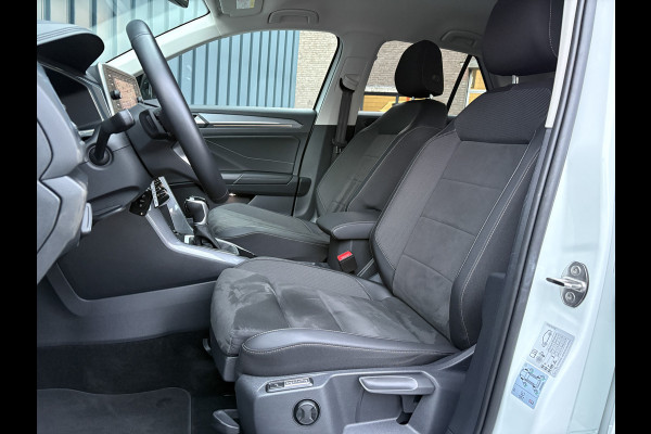 Volkswagen T-Roc 1.5 TSI 150Pk DSG Style | Trekhaak afnb. | IQ Light | Allseason banden | Prijs Rijklaar!!