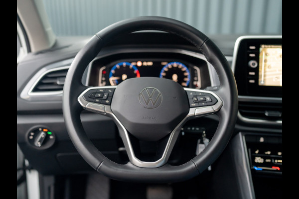 Volkswagen T-Roc 1.5 TSI 150Pk DSG Style | Trekhaak afnb. | IQ Light | Allseason banden | Prijs Rijklaar!!