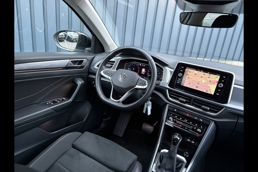 Volkswagen T-Roc 1.5 TSI 150Pk DSG Style | Trekhaak afnb. | IQ Light | Allseason banden | Prijs Rijklaar!!