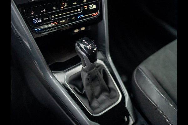 Volkswagen T-Roc 1.5 TSI 150Pk DSG Style | Trekhaak afnb. | IQ Light | Allseason banden | Prijs Rijklaar!!