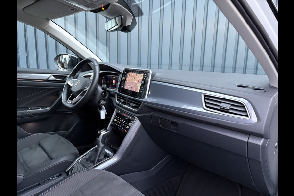 Volkswagen T-Roc 1.5 TSI 150Pk DSG Style | Trekhaak afnb. | IQ Light | Allseason banden | Prijs Rijklaar!!