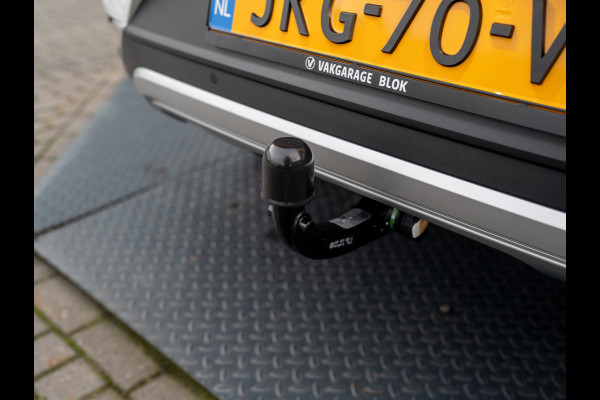 Volkswagen T-Roc 1.5 TSI 150Pk DSG Style | Trekhaak afnb. | IQ Light | Allseason banden | Prijs Rijklaar!!