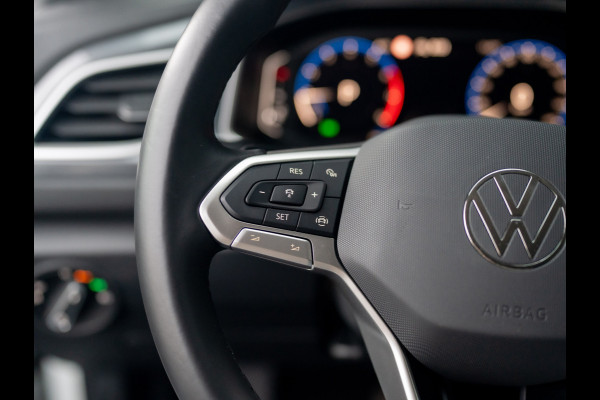 Volkswagen T-Roc 1.5 TSI 150Pk DSG Style | Trekhaak afnb. | IQ Light | Allseason banden | Prijs Rijklaar!!