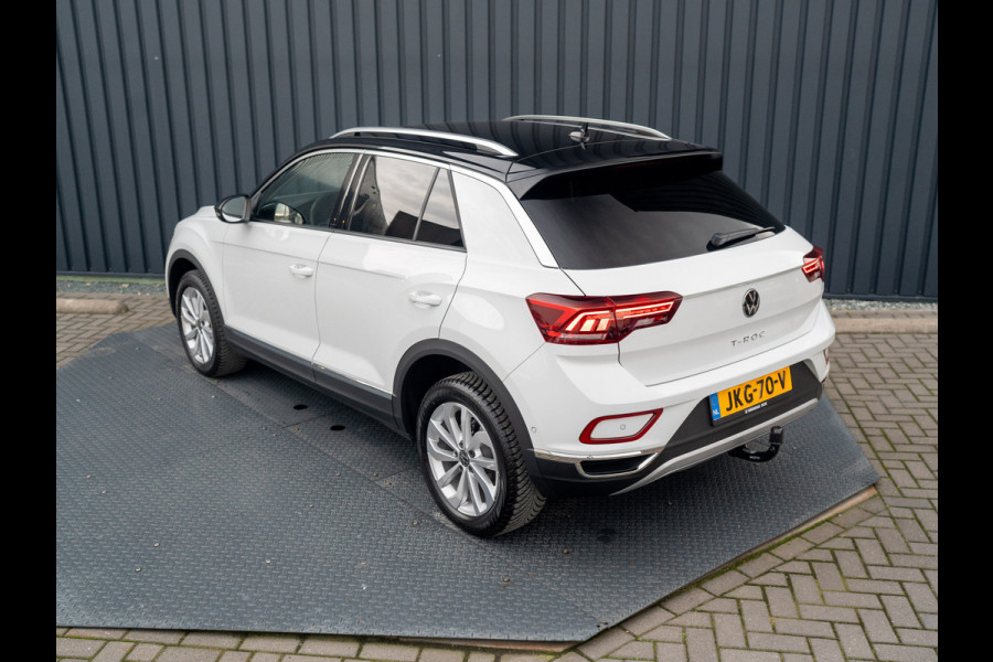 Volkswagen T-Roc 1.5 TSI 150Pk DSG Style | Trekhaak afnb. | IQ Light | Allseason banden | Prijs Rijklaar!!