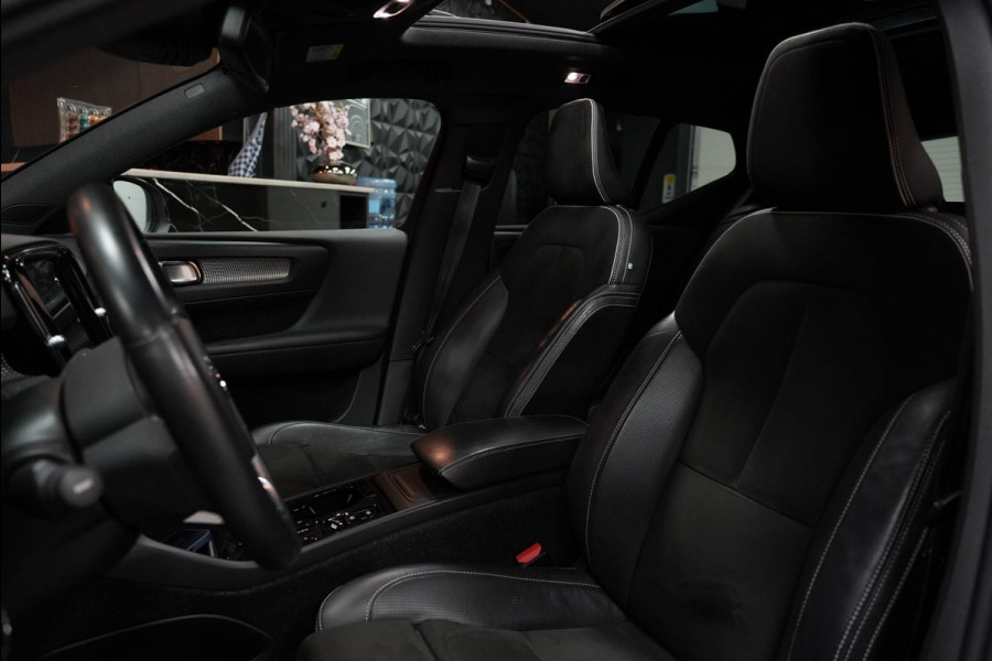 Volvo XC40 2.0 T4 AWD RSDESIGN|PANO|CLIMA|VIRTUEEL