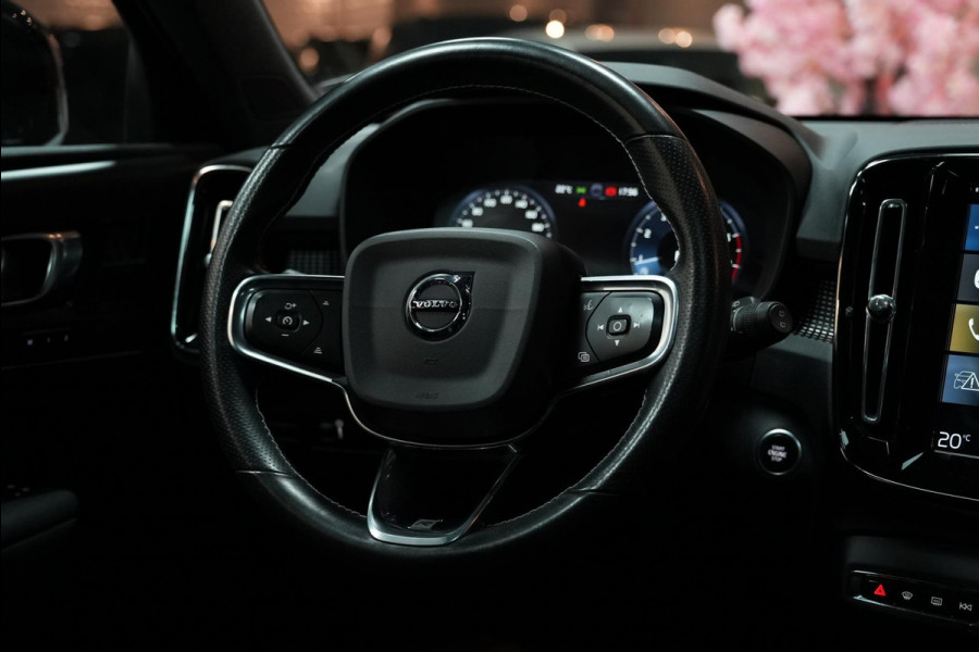 Volvo XC40 2.0 T4 AWD RSDESIGN|PANO|CLIMA|VIRTUEEL