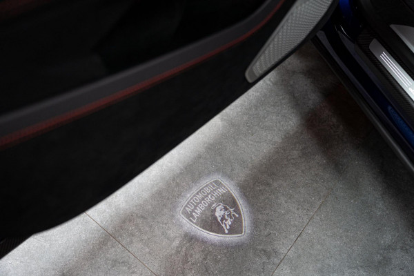 Lamborghini Urus Performante FULLCARBON|AKRA|B&O|PANO