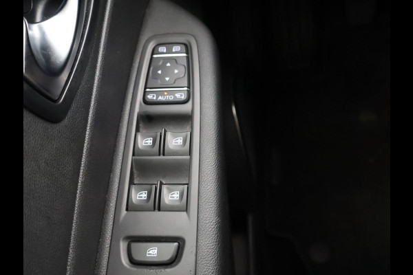 Renault Captur 0.9 TCe INTENS + CAMERA / TREKHAAK / NAVIGATIE / DAB / LED